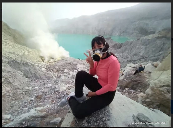 Towards Ijen Crater