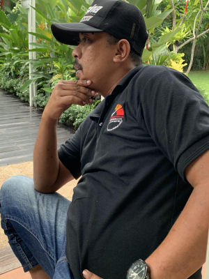 Heri - Jogja English Speaking Driver